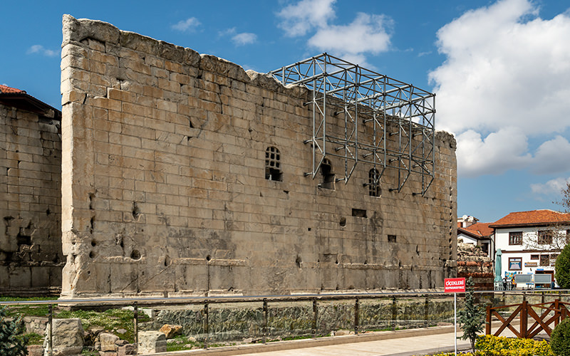 Руины храма Августа в Анкаре