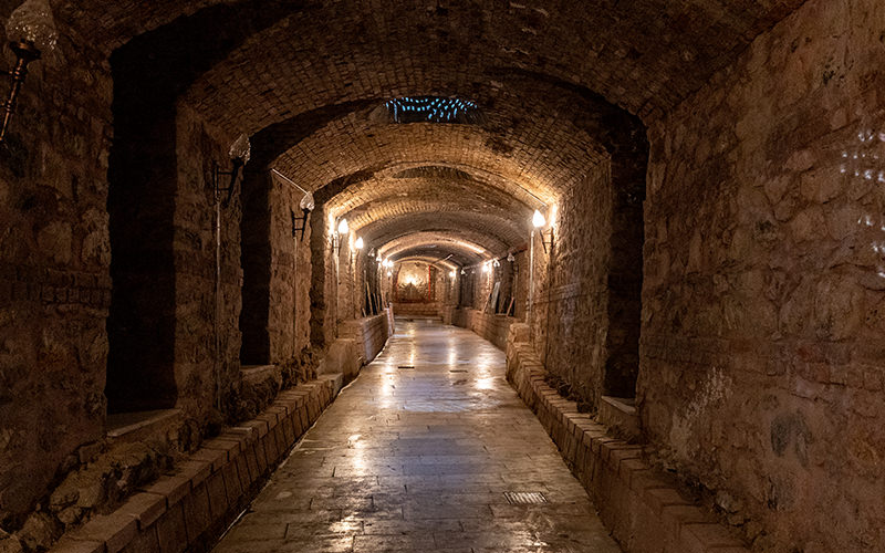 Rumeli Han: an underground tunnel in the center of Istanbul