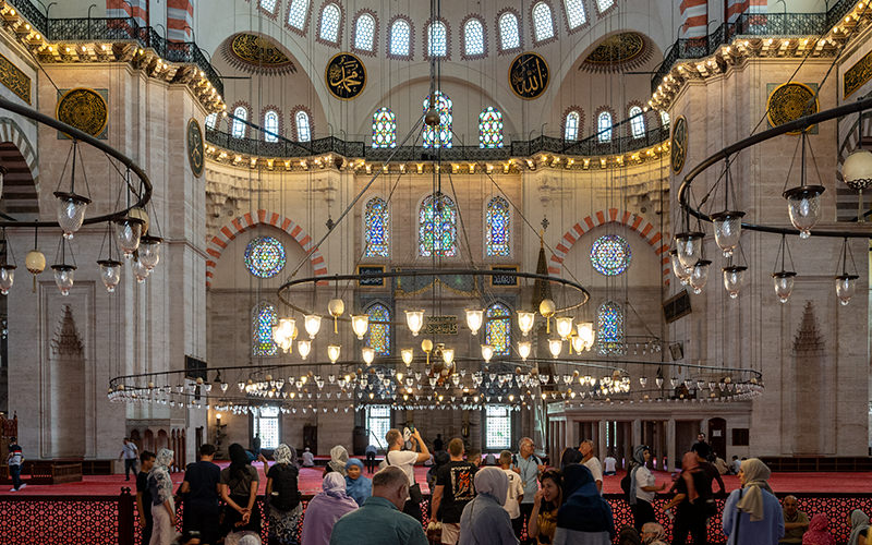 Süleymaniye Mosque in Istanbul. The history of construction