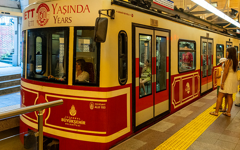 Tunnel: an underground funicular in the center of Istanbul