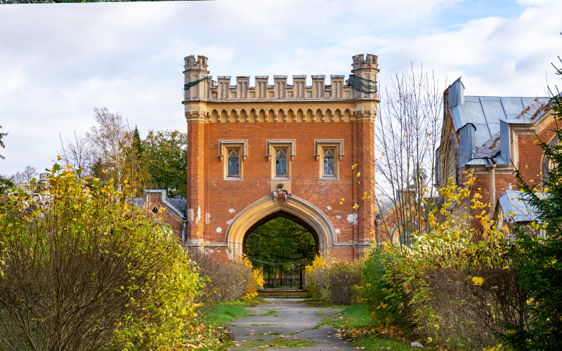 Gothic Palace Stables in Peterhof