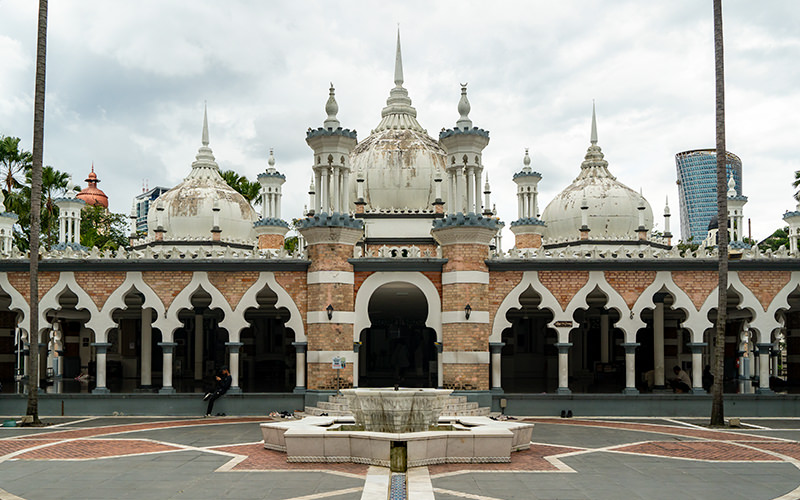 Masjid Jamek: the Oldest Mosque in Kuala Lumpur