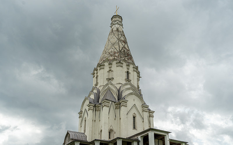 Museum-Reserve "Kolomenskoye" in Moscow: A Walk in the Park