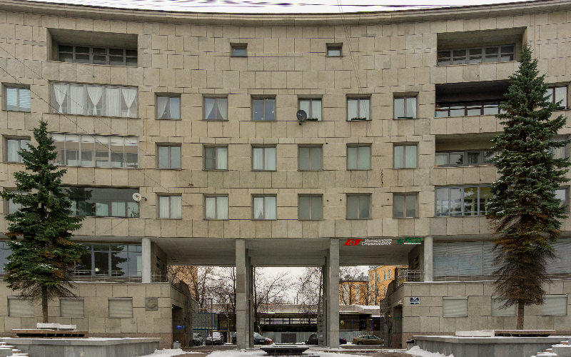 Housing for the Soviet Elite: The First Residential Building of the Leningrad Soviet