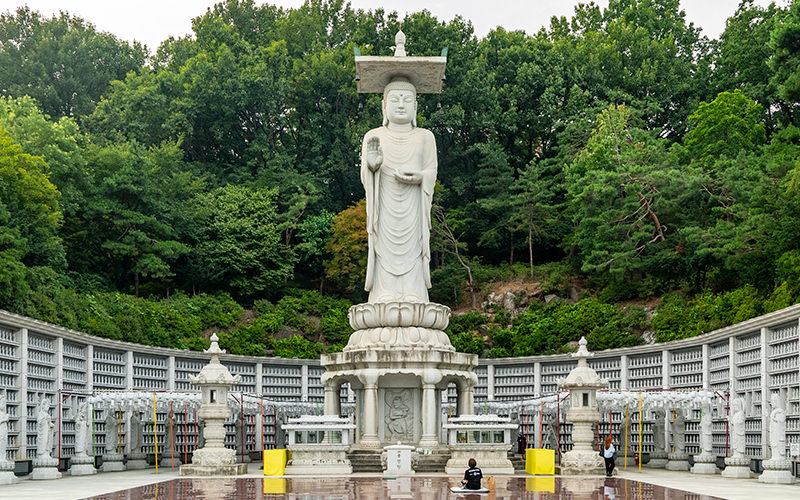 Bongeunsa Temple