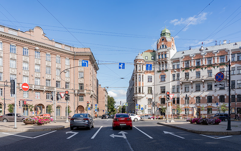 Пешком по Петербургу. Австрийская площадь