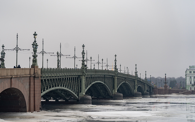 Троицкий мост