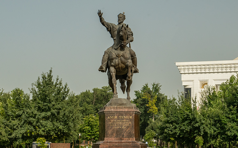 Amir Timur Square in Tashkent