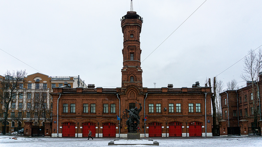 Памятник «Подвигу пожарных Ленинграда»