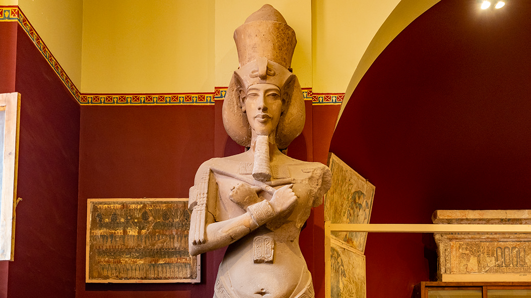 Статуя Аменхотепа IV (Эхнатона)