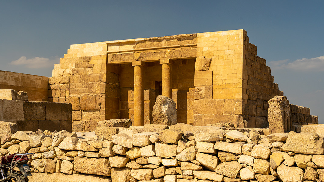 Within the complex in Giza, there are also other structures