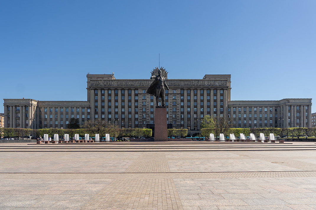 Дом Советов в Санкт-Петербурге