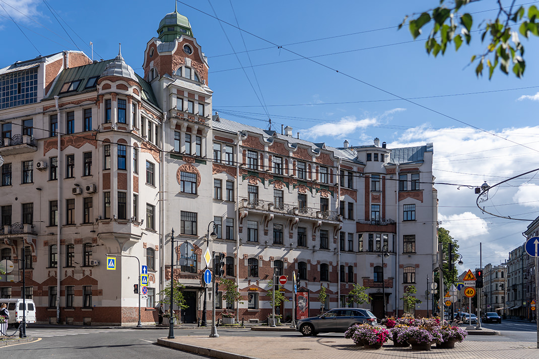 Каменноостровский проспект, 13/2