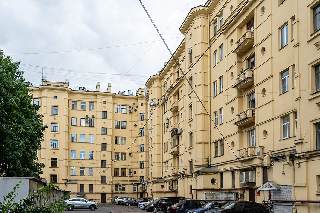 Вид со двора