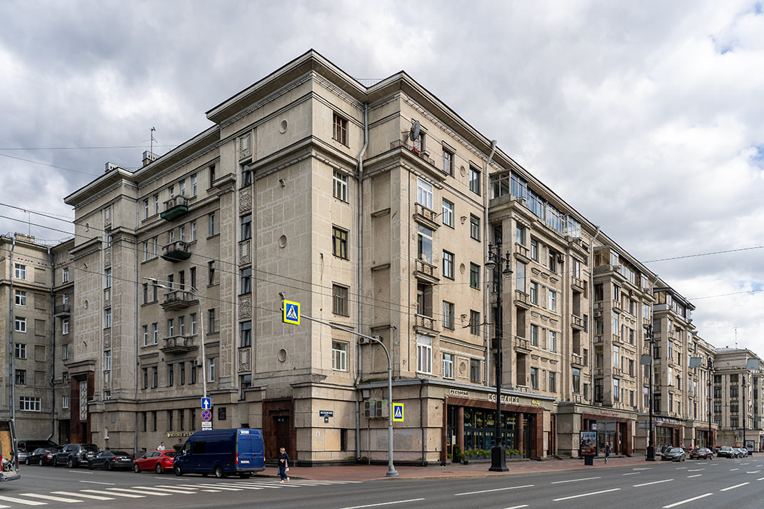 Вид со стороны улицы Гастелло