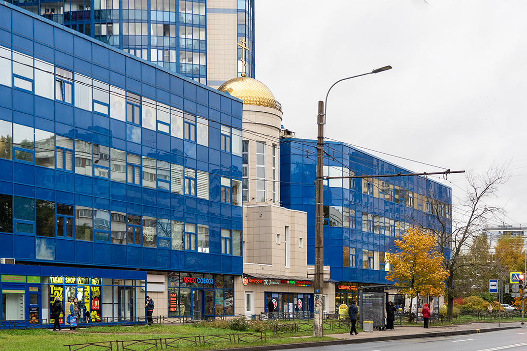 Commercial premises on the ground floor