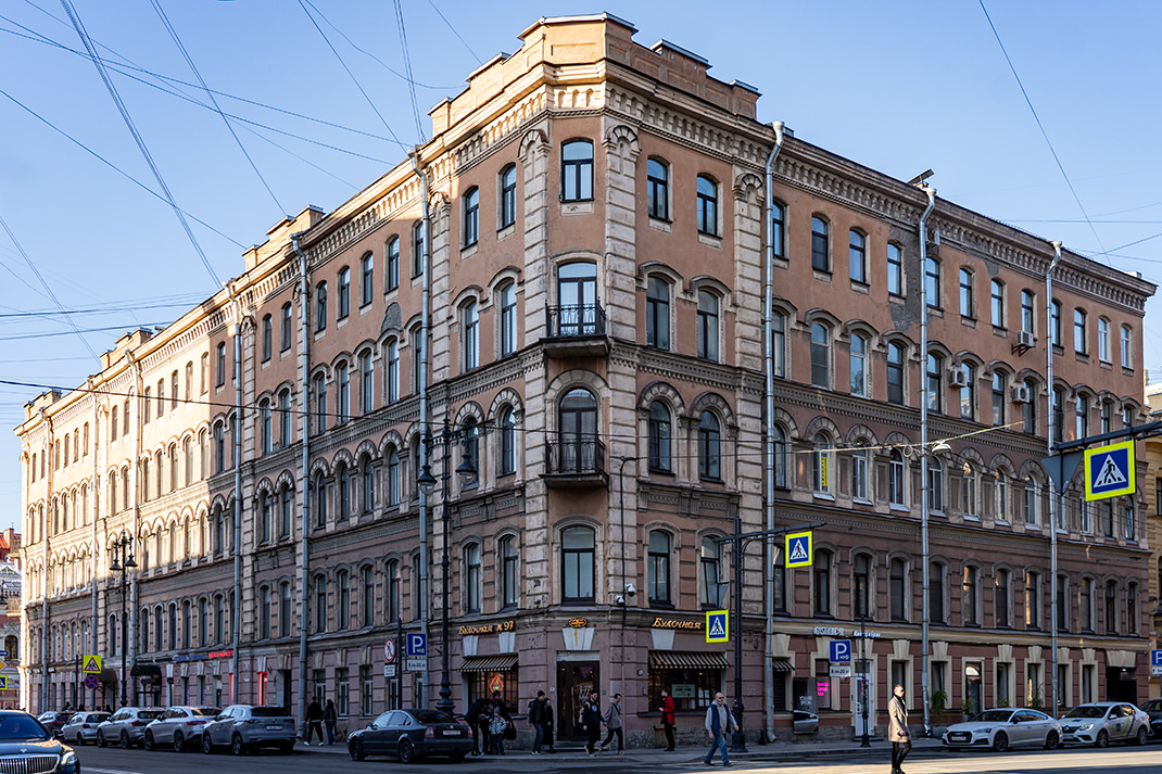Современная улица Восстания возникла в середине XVIII века