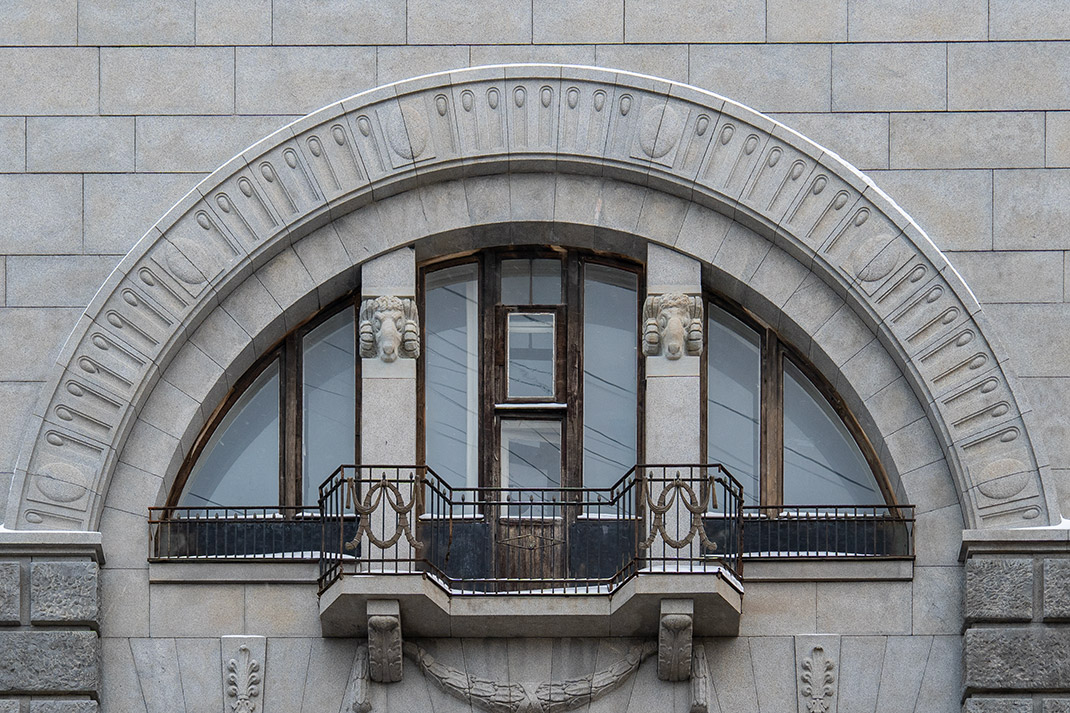 То здание, которое мы видим сейчас, в 1907–1909 годах построил архитектор Фёдор Лидваль