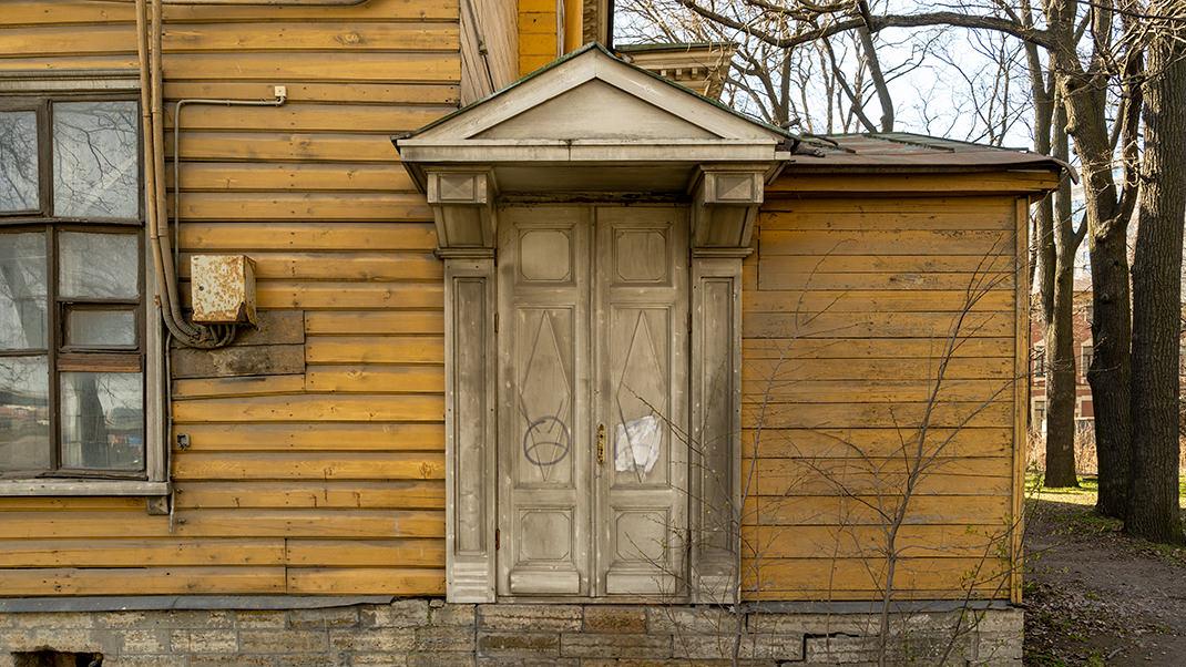 В 1856 году бывшая дача Головина продана санкт-петербургскому Опекунскому совету Воспитательного дома