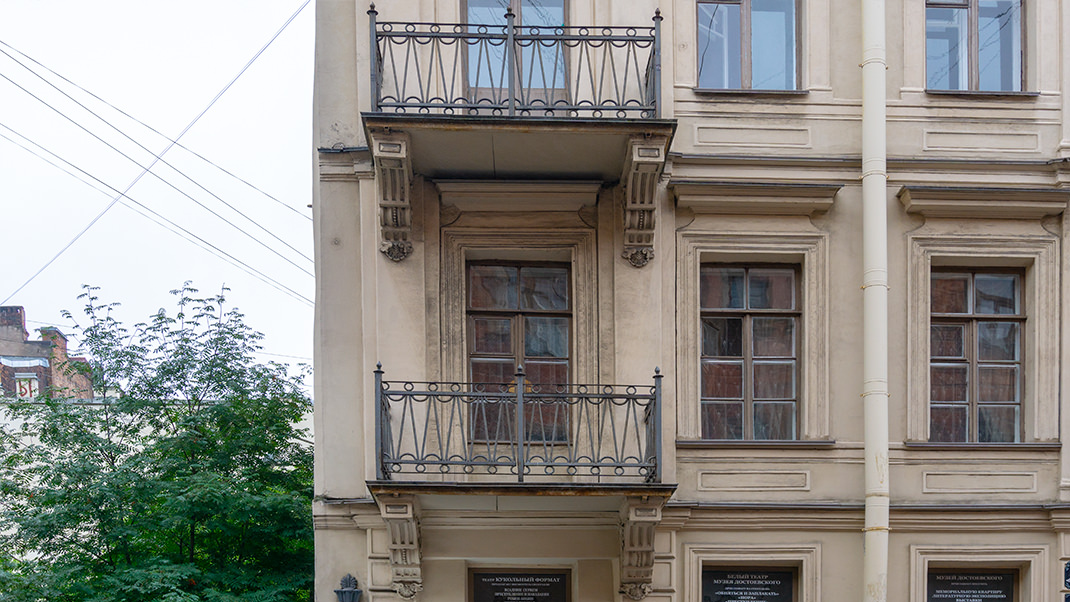 Квартира Достоевских — на втором этаже