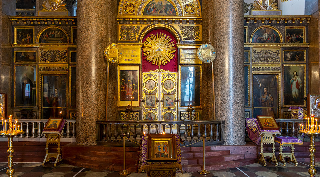 В советское время в соборе действовал Музей истории религии и атеизма
