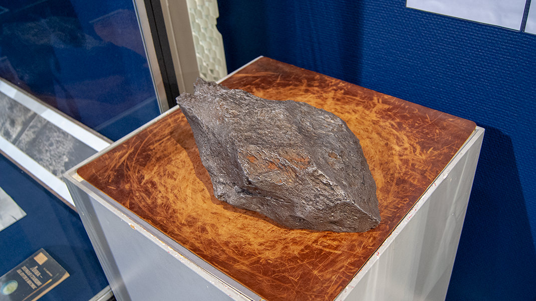 Фрагмент железного метеорита Дронино