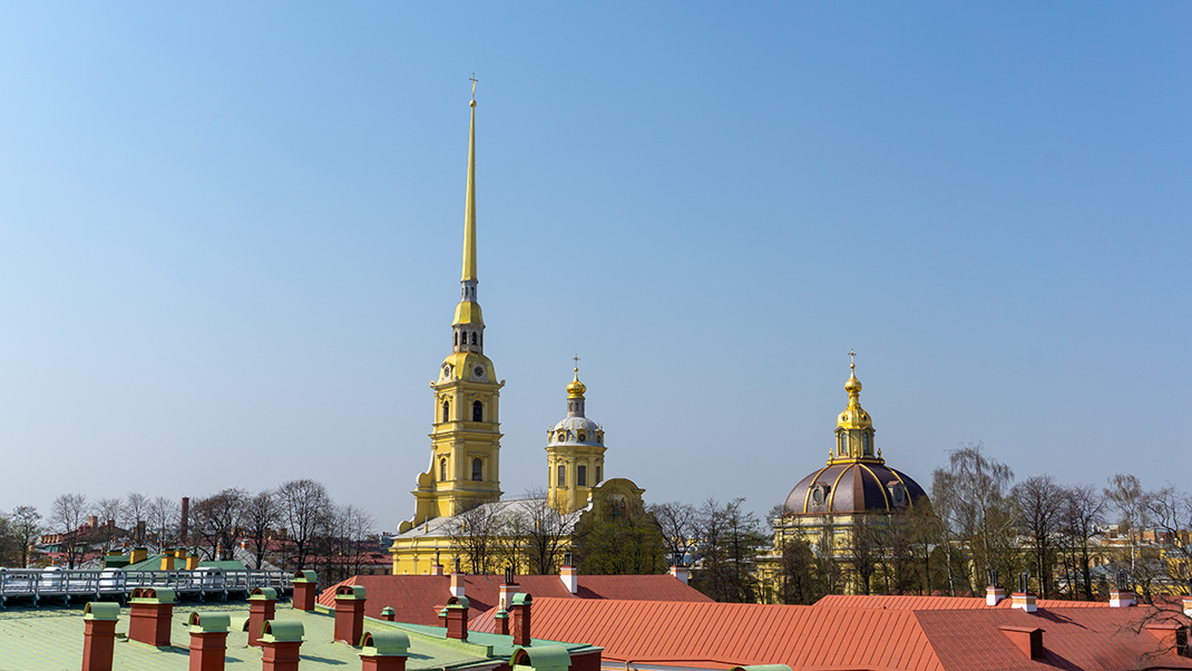 Высота Петропавловского собора — 122.5 метра
