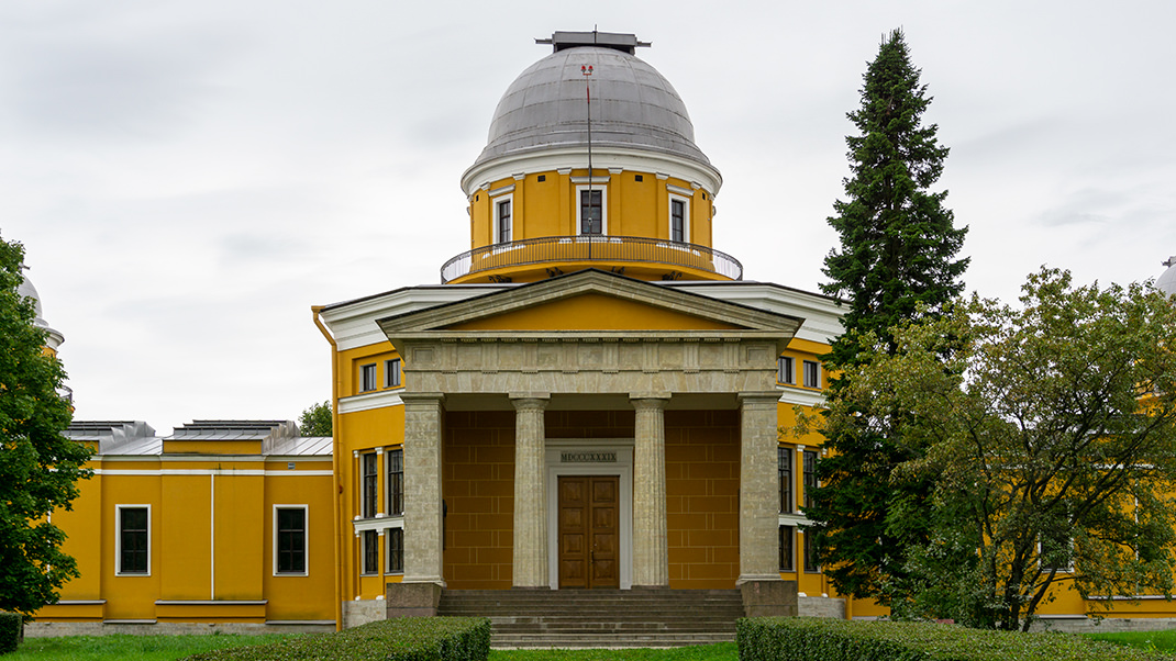 Главное здание обсерватории