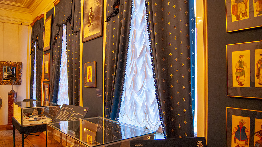 Многие экспонаты были подарены музею частными коллекционерами