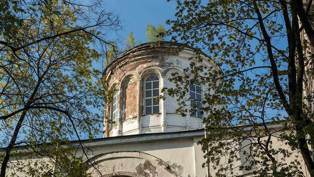 Здание бывшей церкви Спаса Нерукотворного Образа