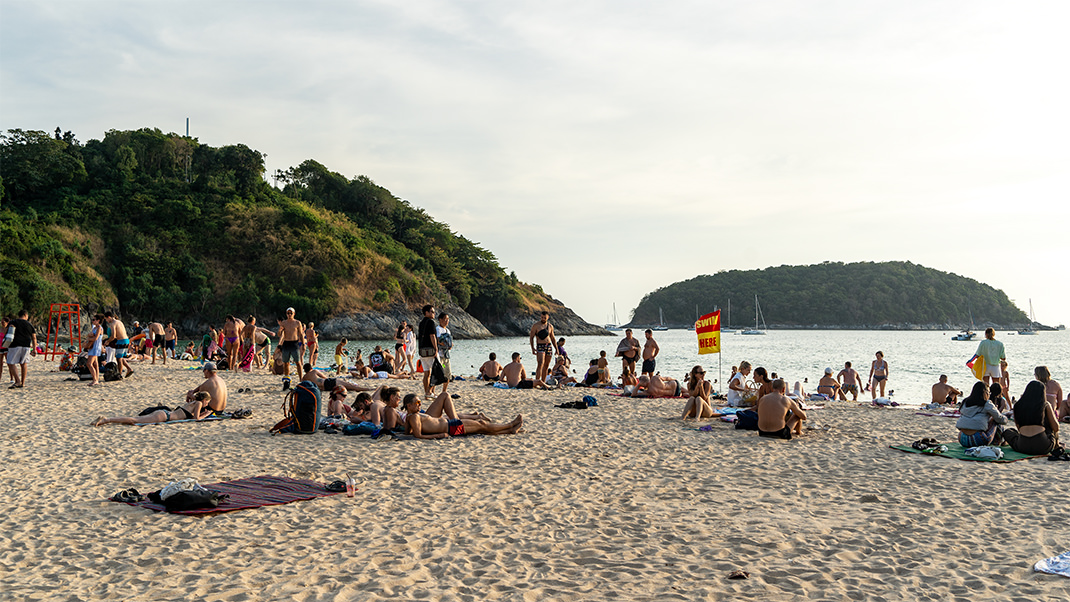 Nai Harn Beach