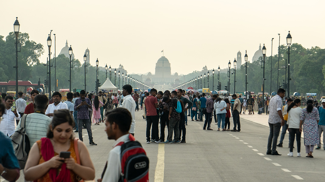 The Presidential Palace is visible in the other direction