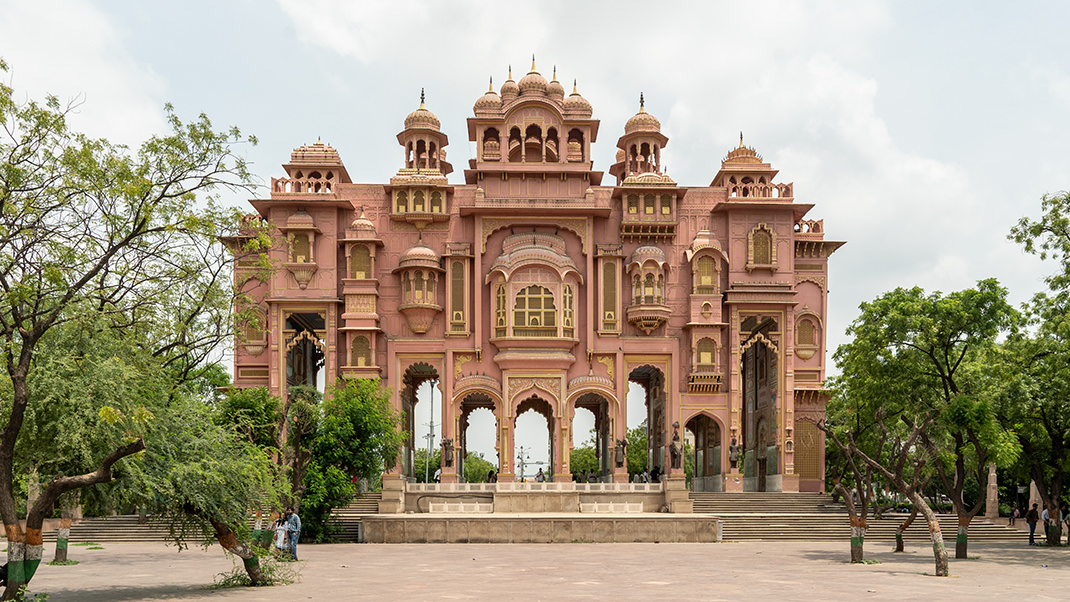 Patrika Gate