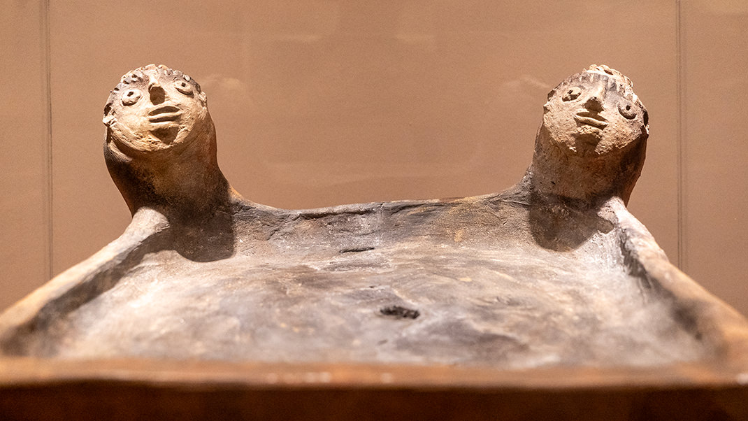 Entrance cost 5 dinars