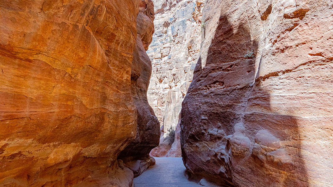 Петра. Проход к центральной части комплекса