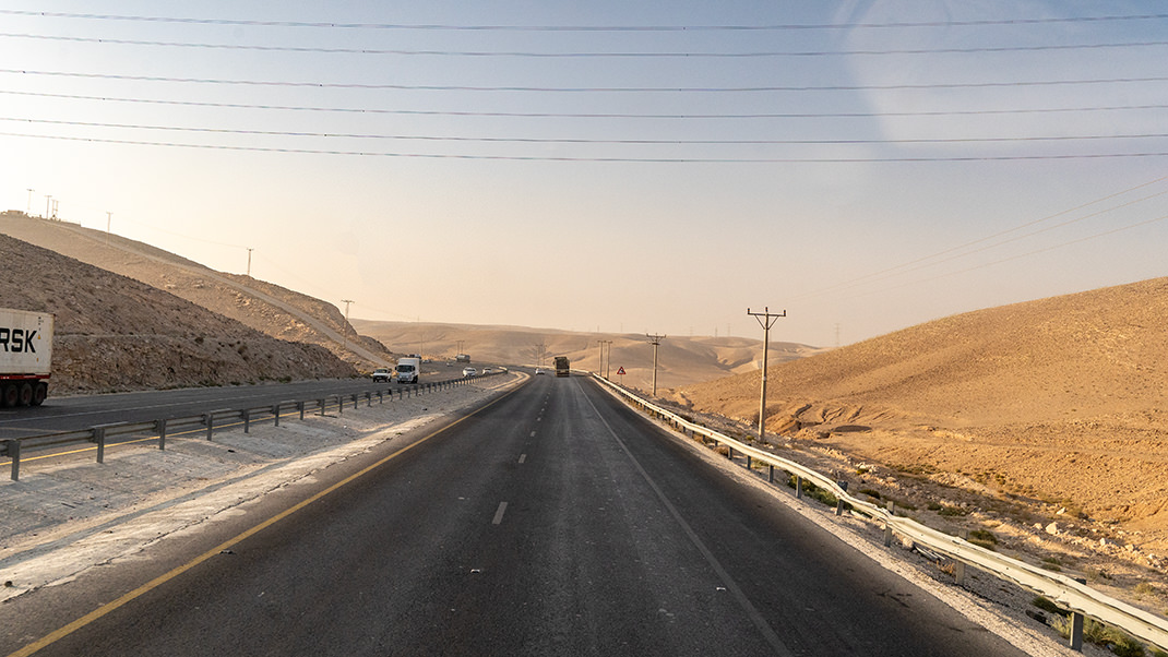 Дорога в Петру