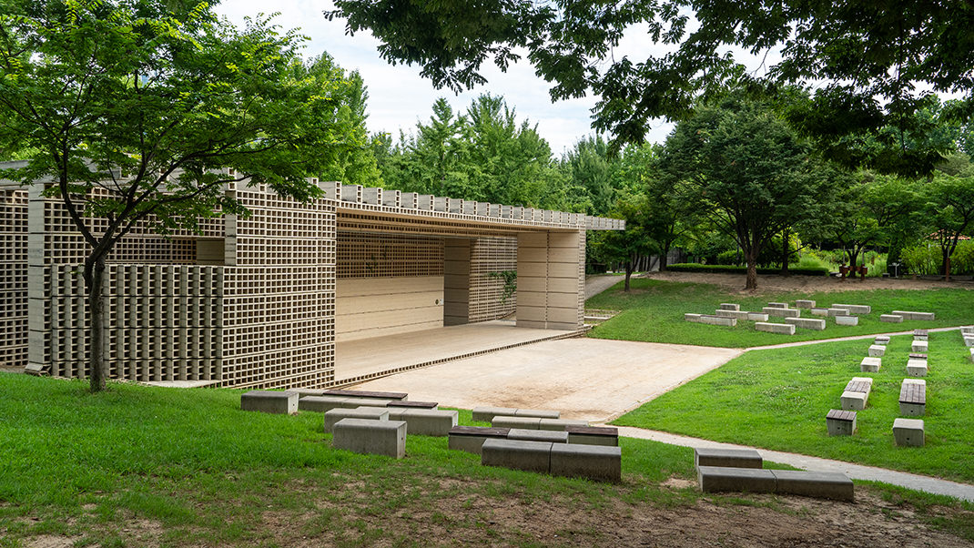 Здесь, вероятно, проводят мероприятия