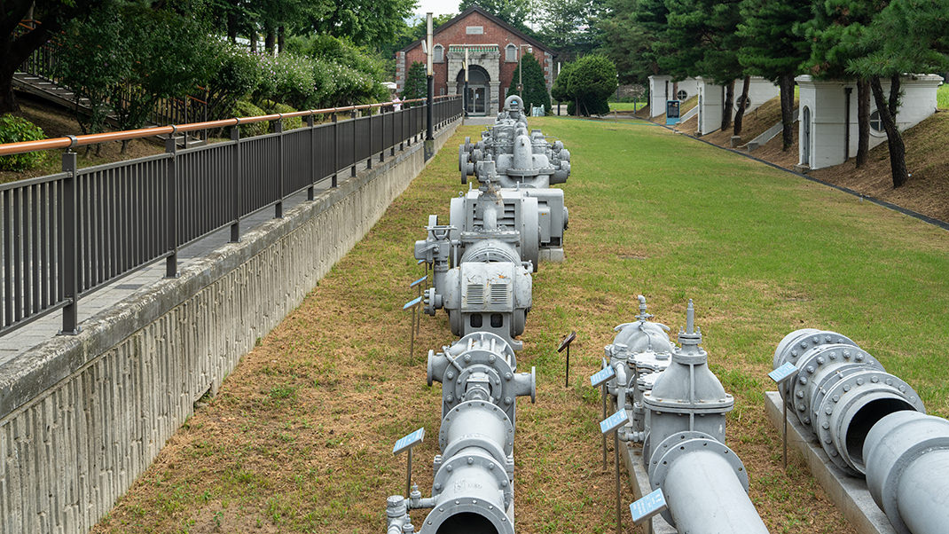 Уличная экспозиция