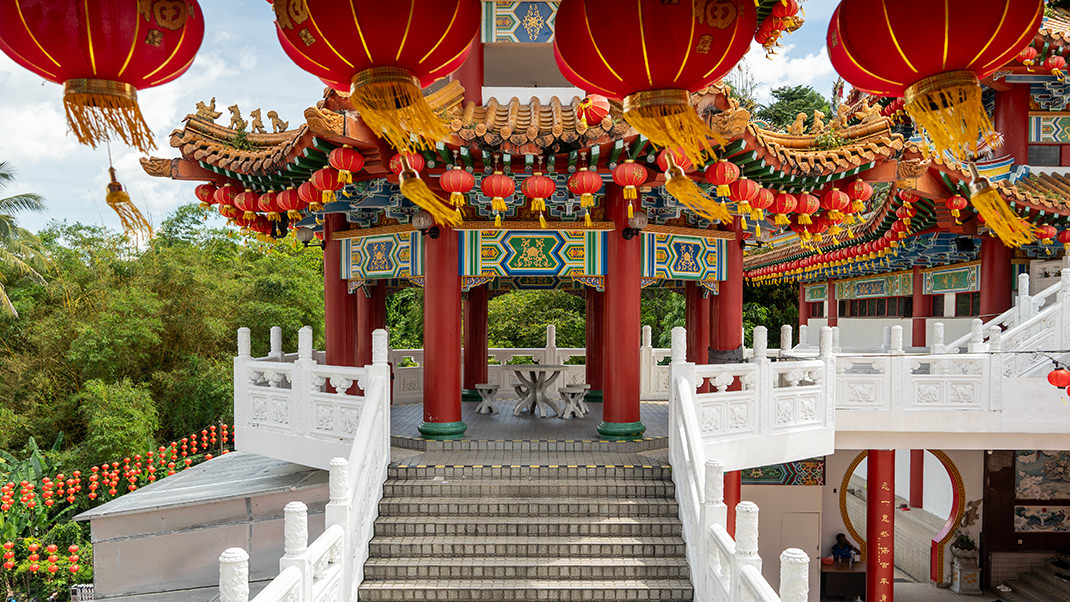 According to the complex’s official website, it incorporates elements of classical Chinese architecture, showcasing both southern and northern Chinese design styles