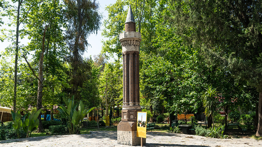 Model of the Yivli Minaret 