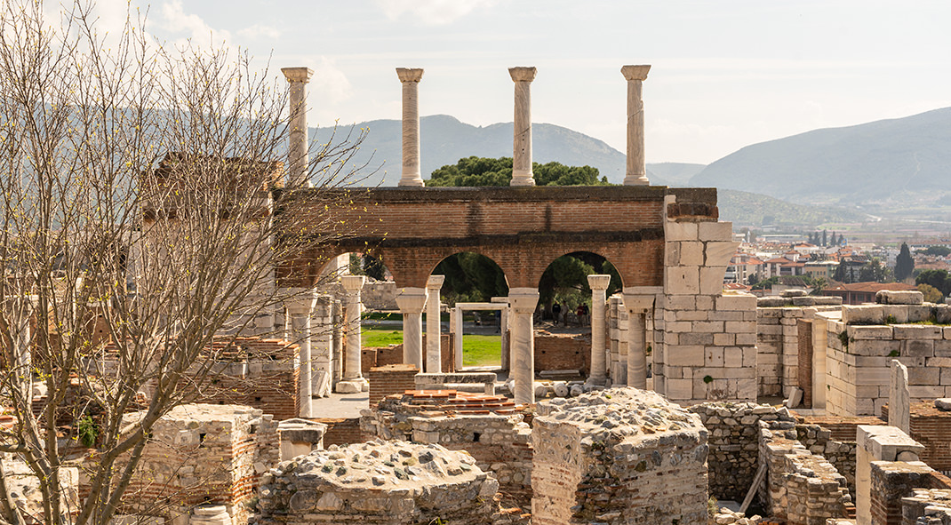 Over time, the basilica fell into disrepair, and in the 14th century, a part of it was converted into a mosque