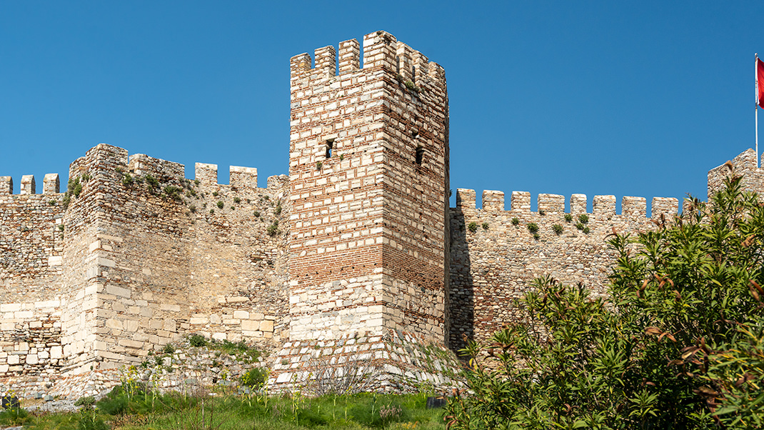 The defensive structure is situated on a high hill