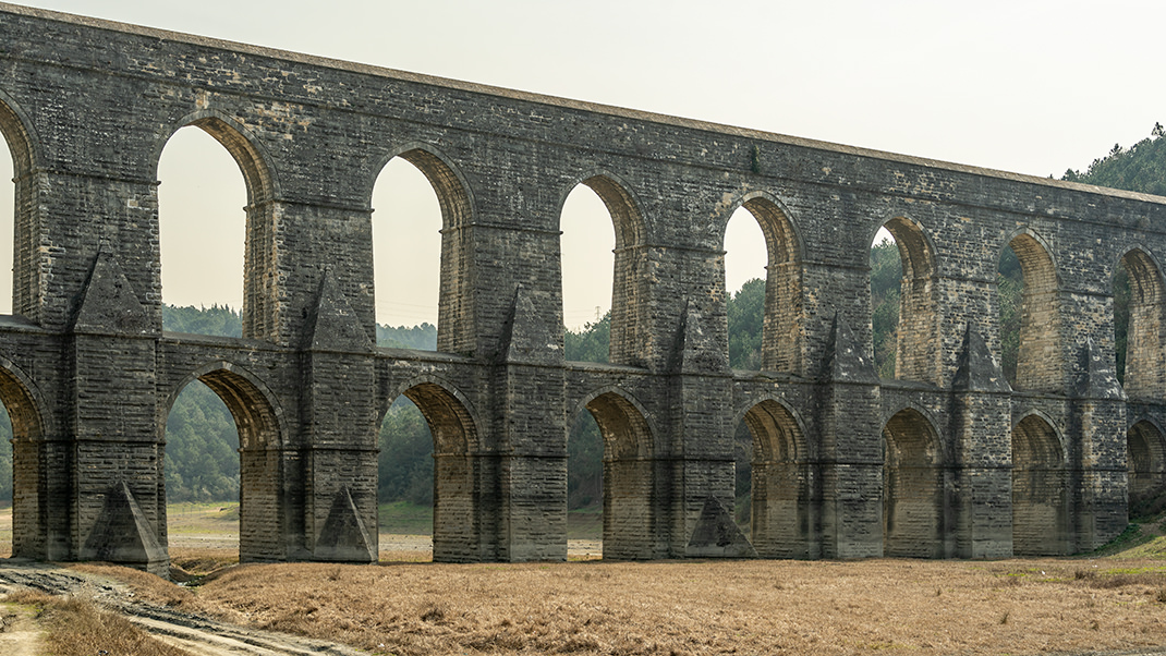 Акведук использовался для доставки воды в Константинополь