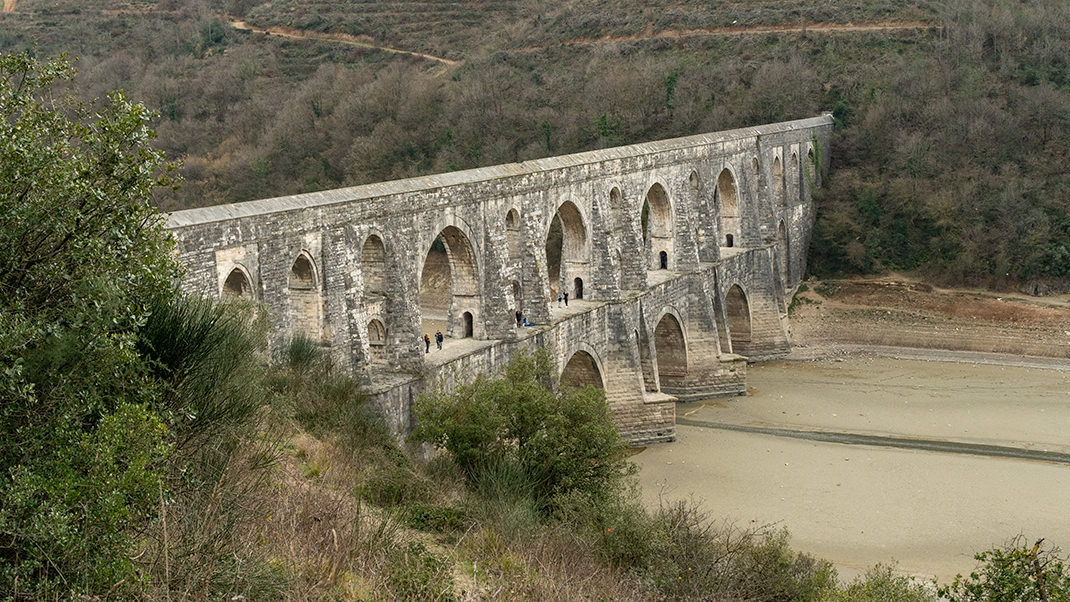 The Mağlova Aqueduct (Mağlova Su Kemeri)
