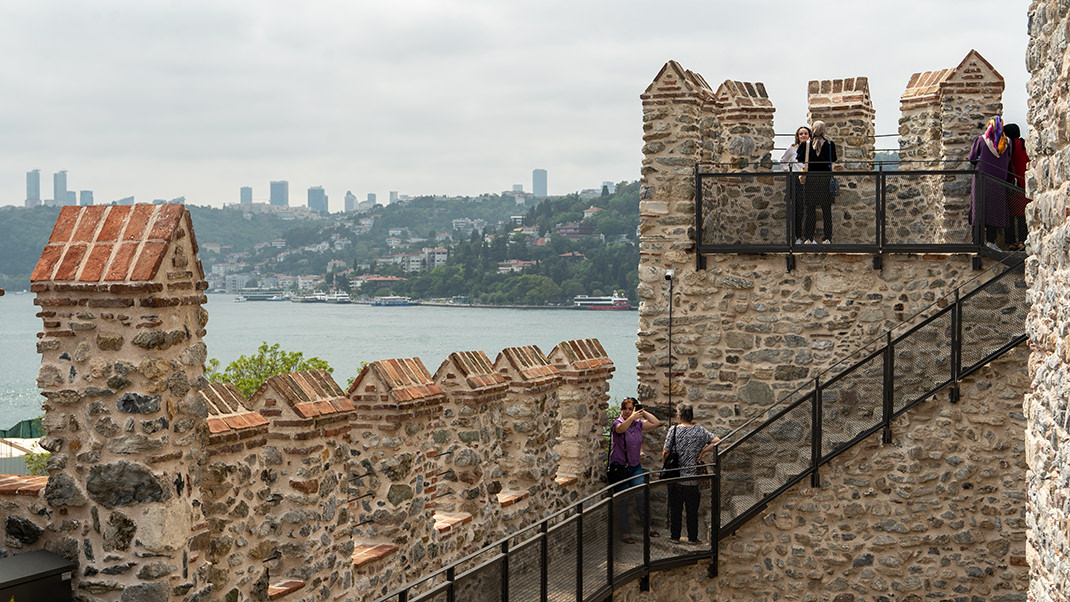 The current reconstruction of the structure was dedicated to the centenary of the founding of the Republic of Turkey
