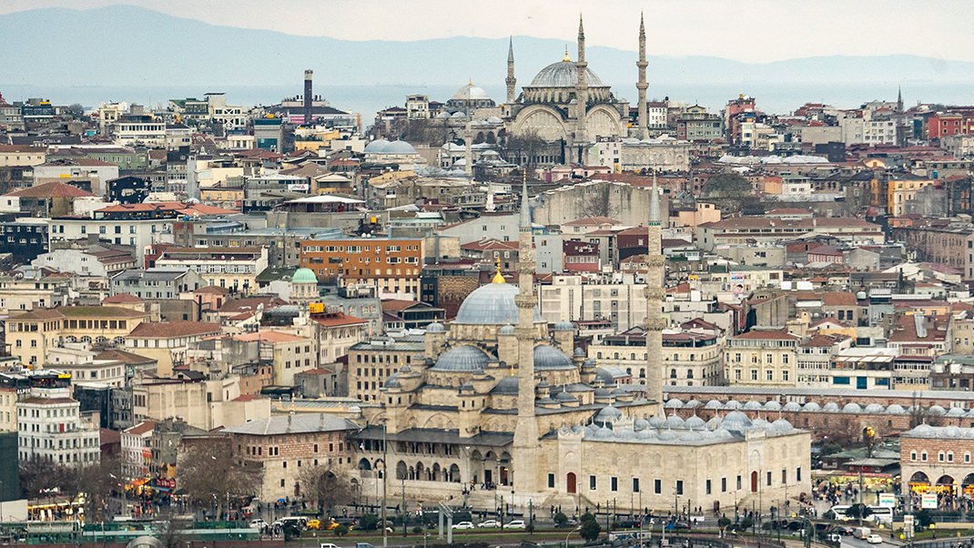 Istanbul - a city of many mosques