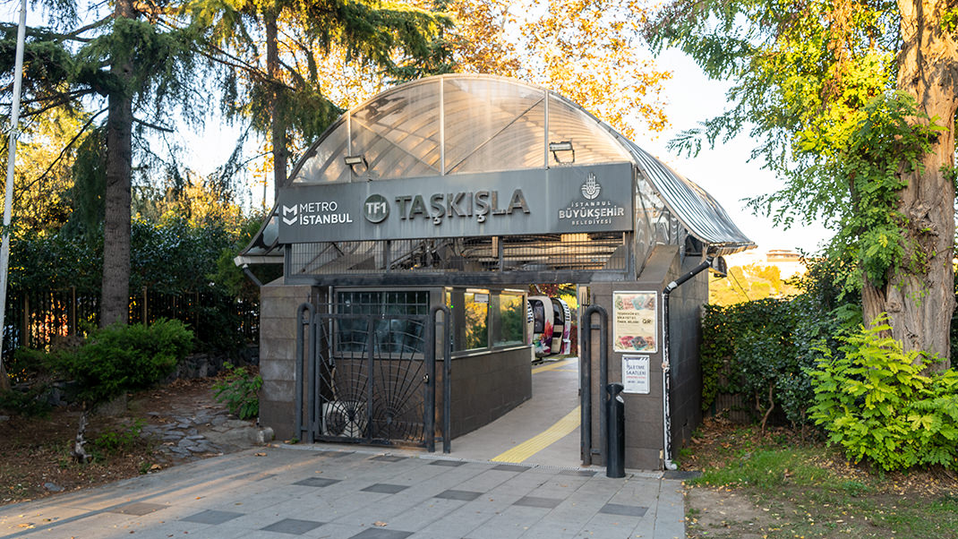 Taşkışla Station