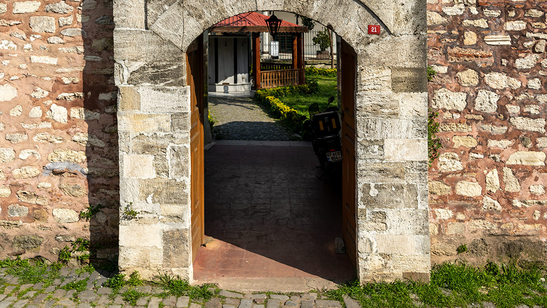 Western gate