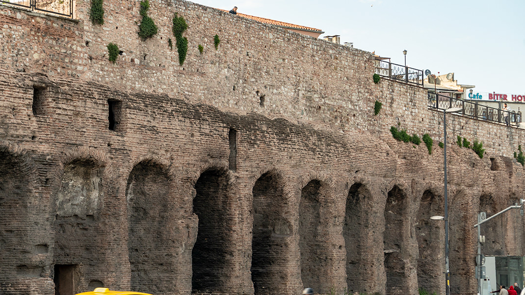 On the way to the building, you can encounter an ancient cistern. It is currently closed to visitor