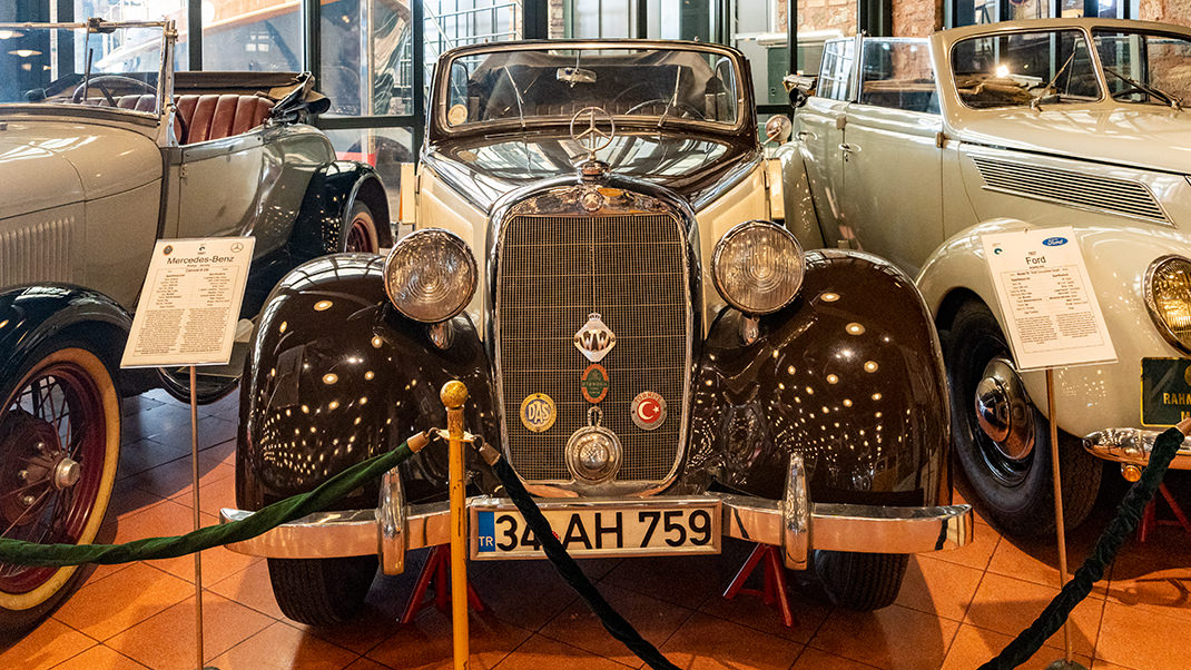 Exhibition of vintage cars